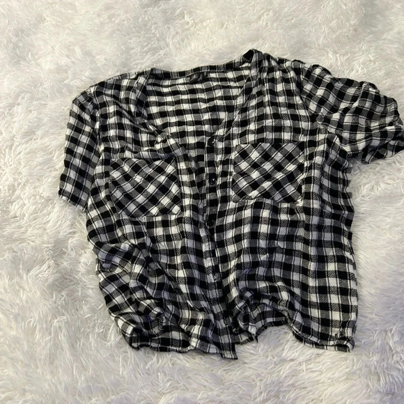 💕#83 Welcome size extra small women’s button up blouse, black and white B1 - Picture 3 of 12
